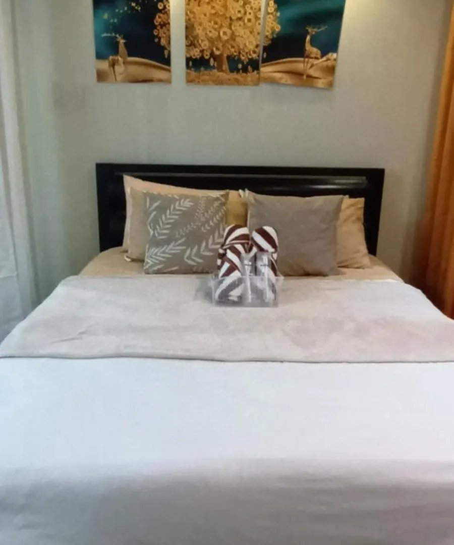 Grand Caliya Exquisite Suite Manila Apartment